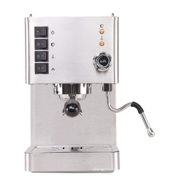 Kaffeemaschine Espresso mit italienischer Pumpe